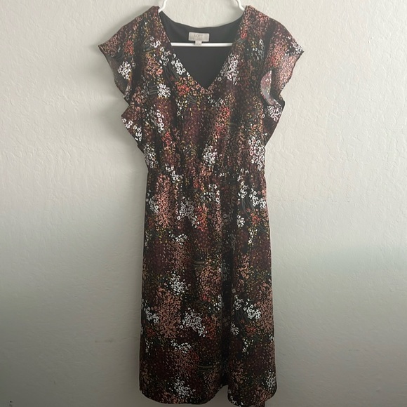 Loft Outlet Flutter Sleeve Floral Dress Size Petite M - Picture 1 of 8